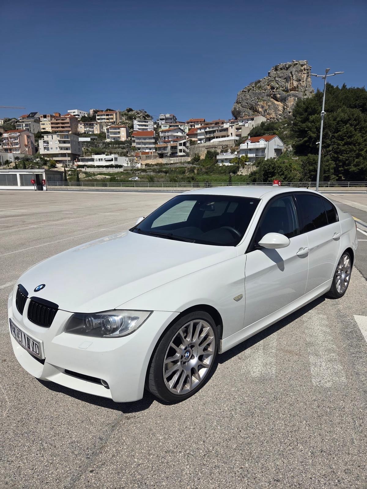 BMW serija 3 E90 320d M-paket, xenon, alu 18, fotografija 3