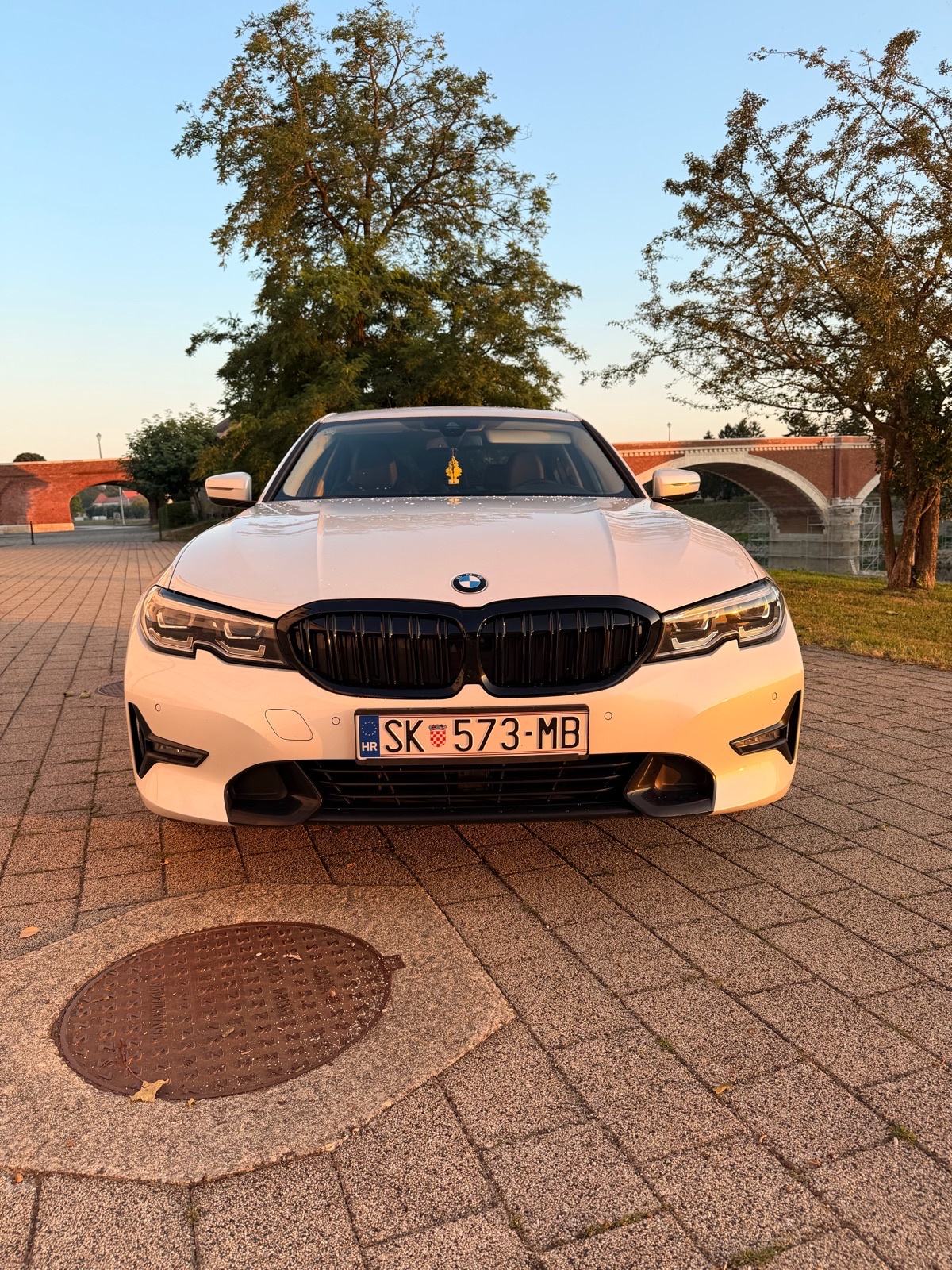 BMW Serija 3 G20 320d, 2020.god., Reg. 02/2027., kao nov, Tomić & Co, fotografija 2