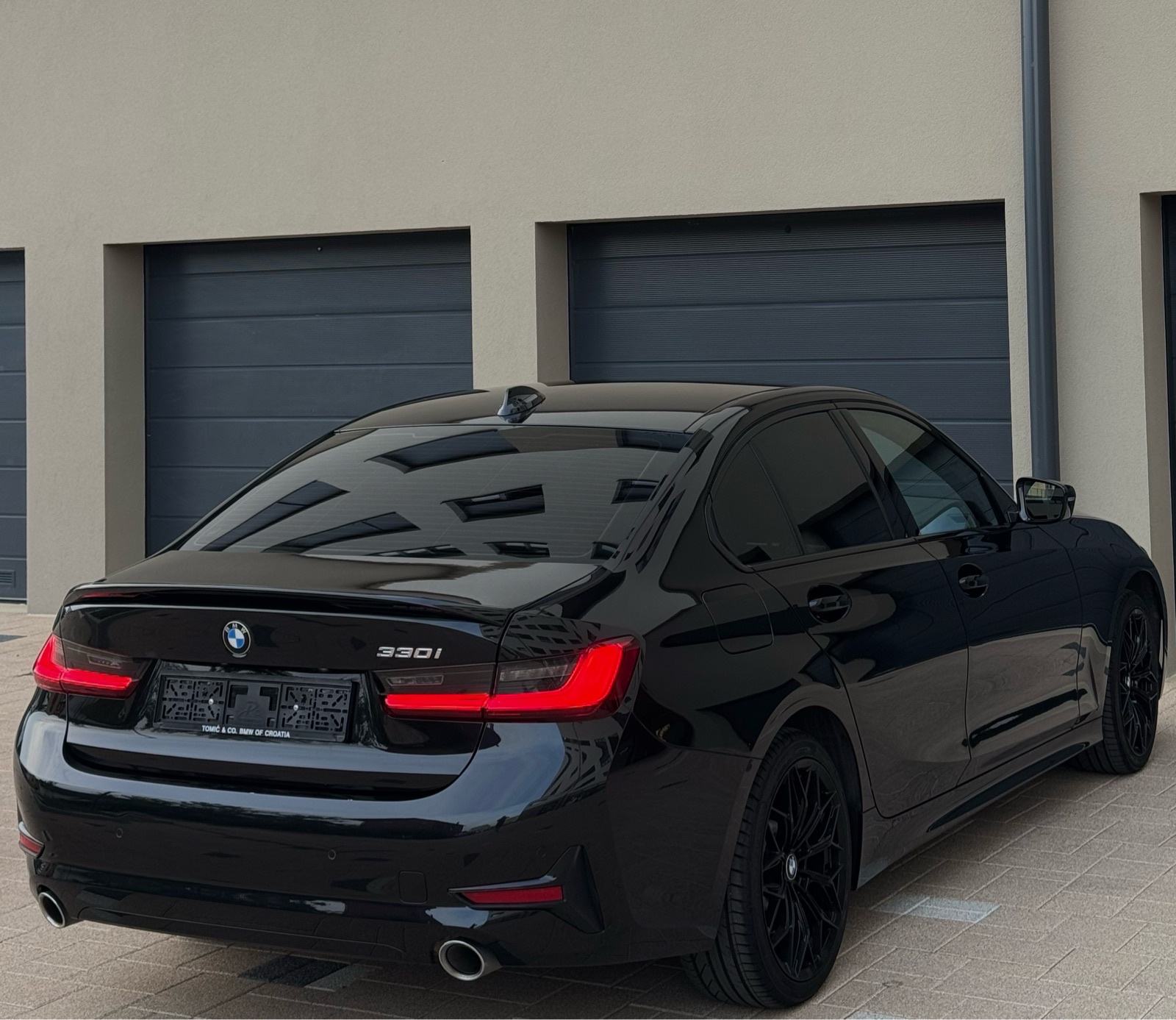 BMW serija 3 •330i • G20 • Automatik •, fotografija 2
