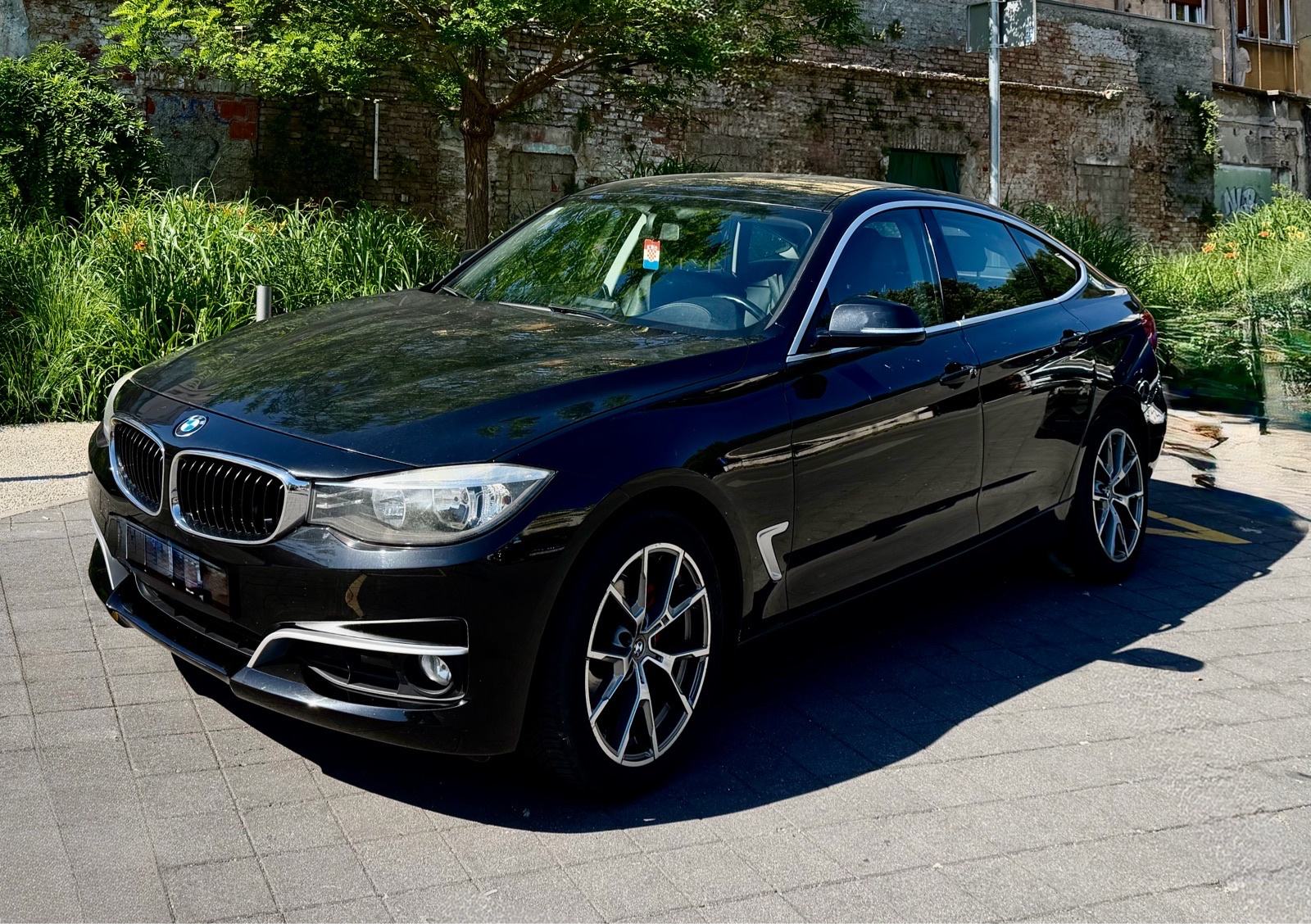 BMW GT 320 diesel 07/2027, fotografija 2