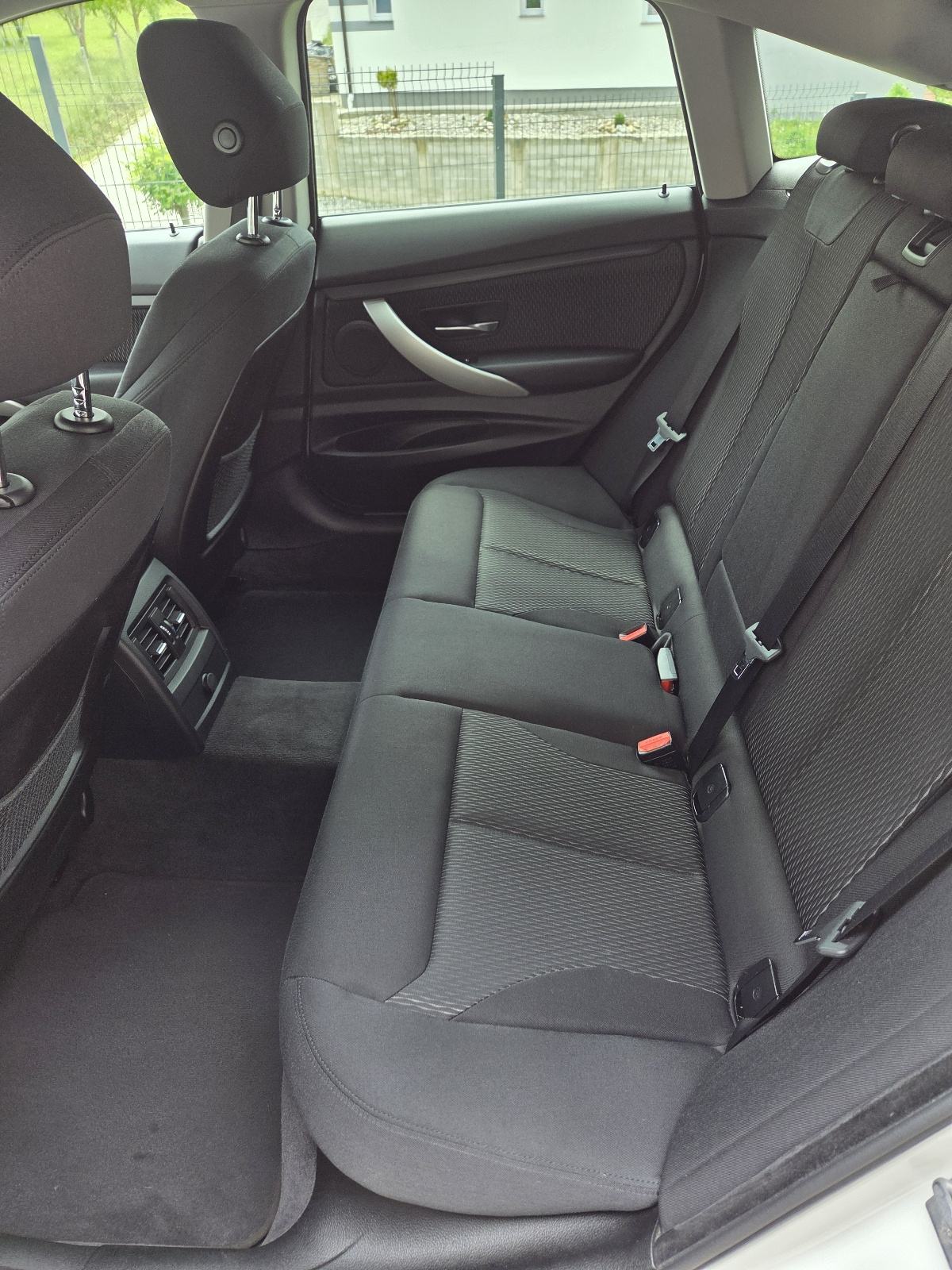 BMW serija 3 Gran Turismo 320d, fotografija 11
