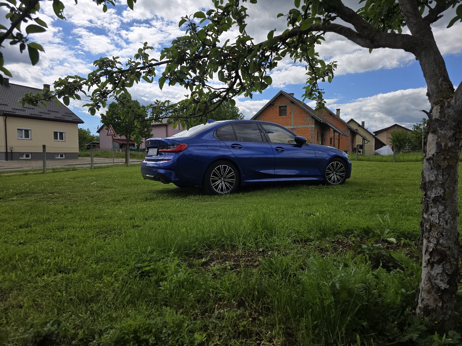 BMW SERIJA 3 M 320 G 20 D AUTOMATIK 8 F1 XDRIVE SPORT IZVANA I UNUTRA, fotografija 5