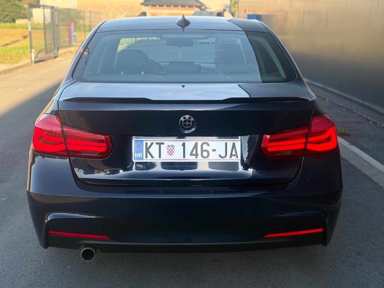 BMW serija 3 •M Paket •19"•Pro Nav•Xsenon•VELIKI SERVIS, fotografija 4