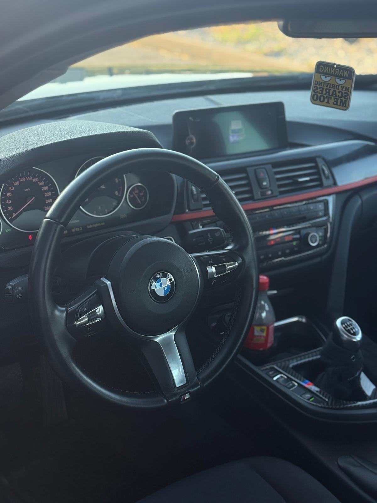 BMW serija 3 •M Paket •19"•Pro Nav•Xsenon•VELIKI SERVIS, fotografija 6