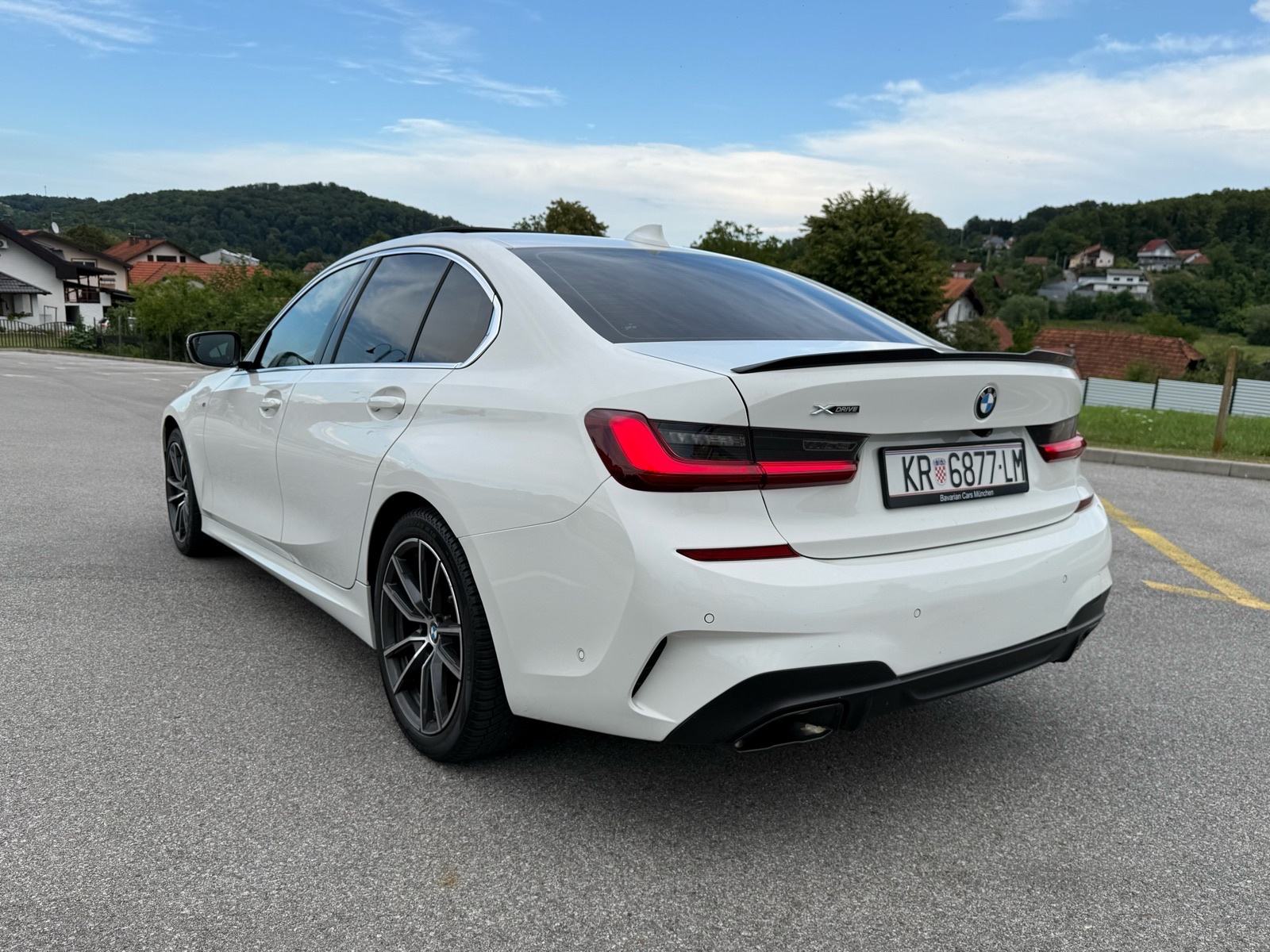 BMW serija 3 M-Paket/XDRIVE/HUD/KROVNI PROZOR/KAMERA/FULL/TOP STANJE!, fotografija 3