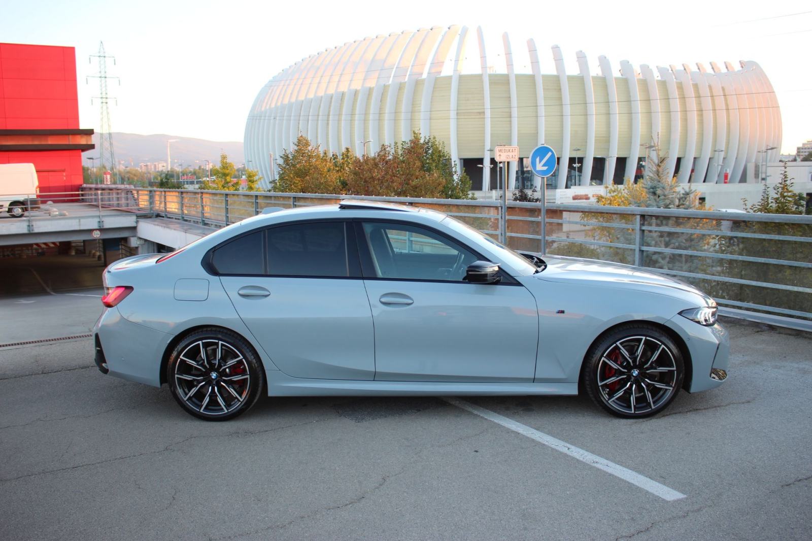 BMW M340d xDrive•Msport•Novi model•Krovni prozor•Head up•Kamera•340ks, fotografija 9