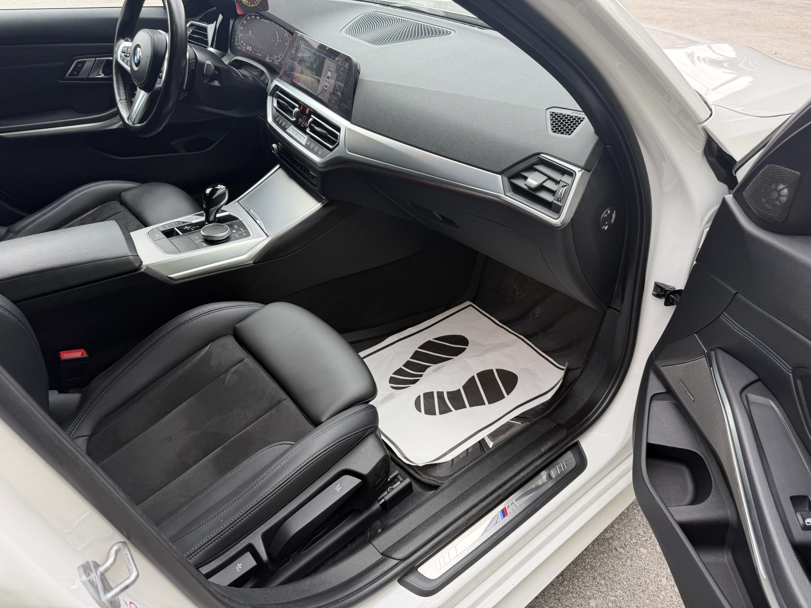 BMW serija 3 M340d XDRIVE M SPORT H&K ACC HUD 360 KAMERE, fotografija 16