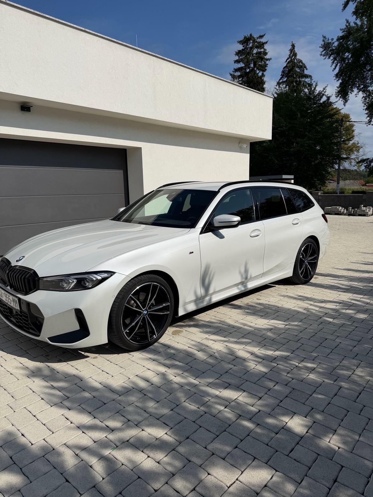 BMW 320 d xdrive M, pogled izvana - slika 4