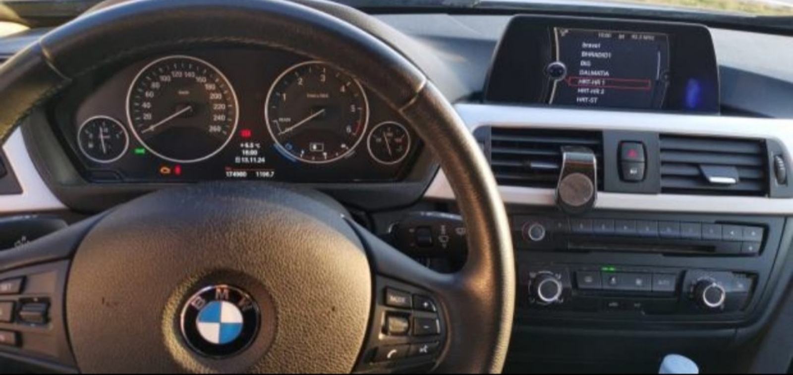 BMW f30 f31 serija 3 Touring 316d, fotografija 5