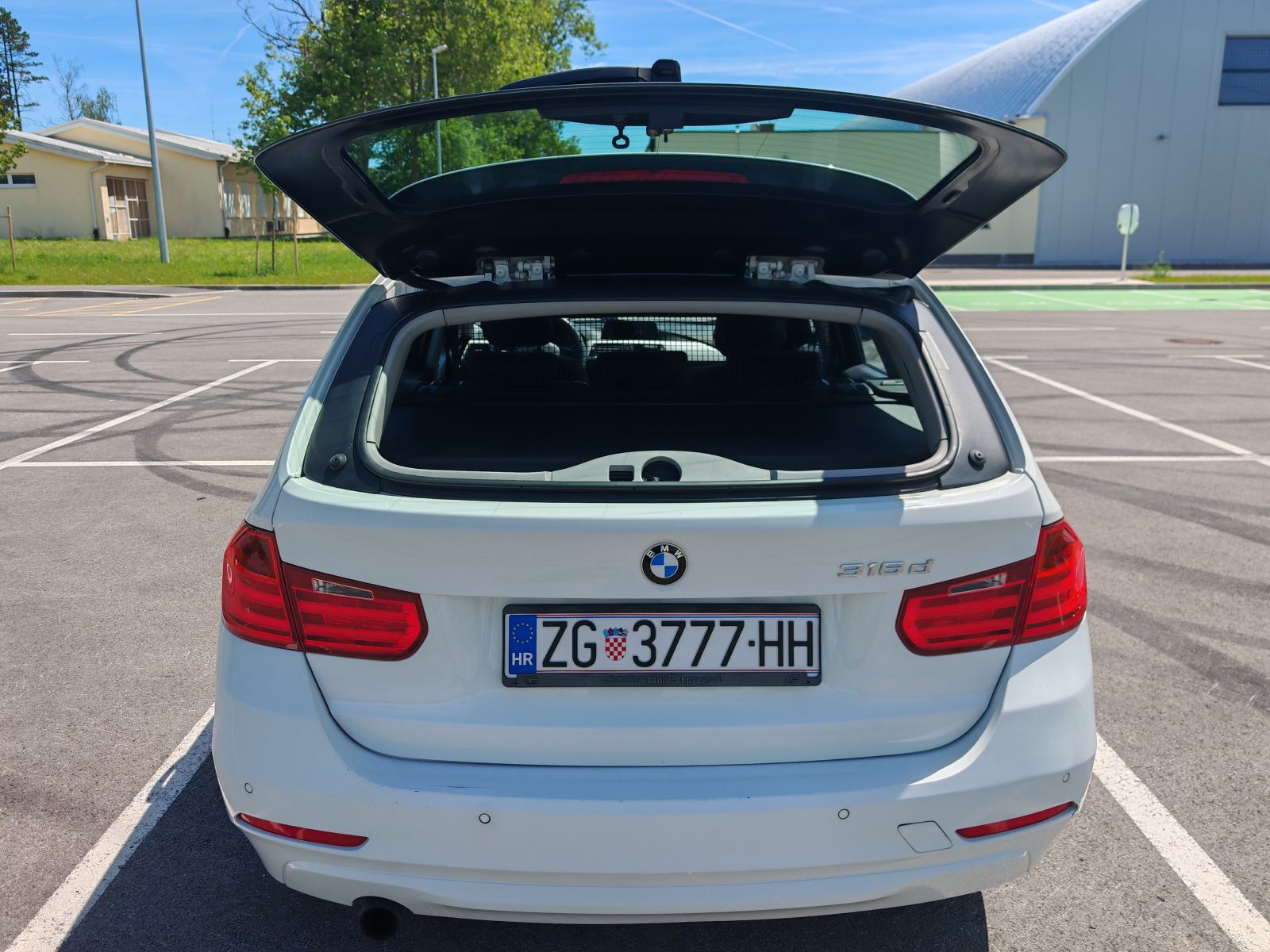 BMW serija 3 Touring 316d, reg 05/27,, fotografija 9
