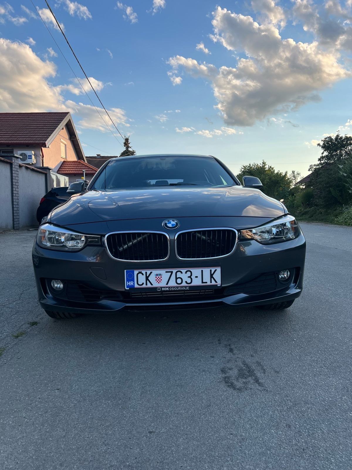 BMW serija 3 Touring 316d, fotografija 8