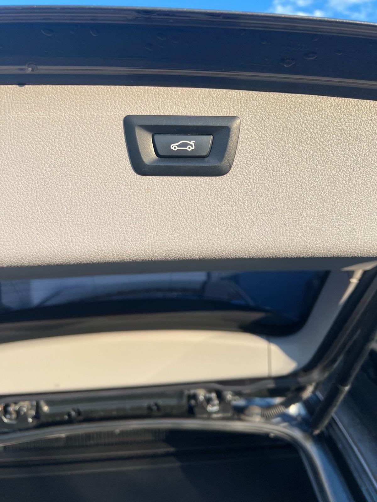 BMW serija 3 Touring 316d, fotografija 18