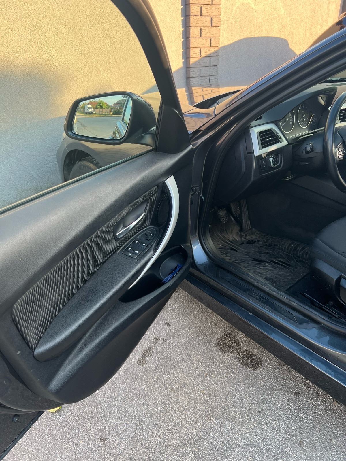 BMW serija 3 Touring 316d, fotografija 12