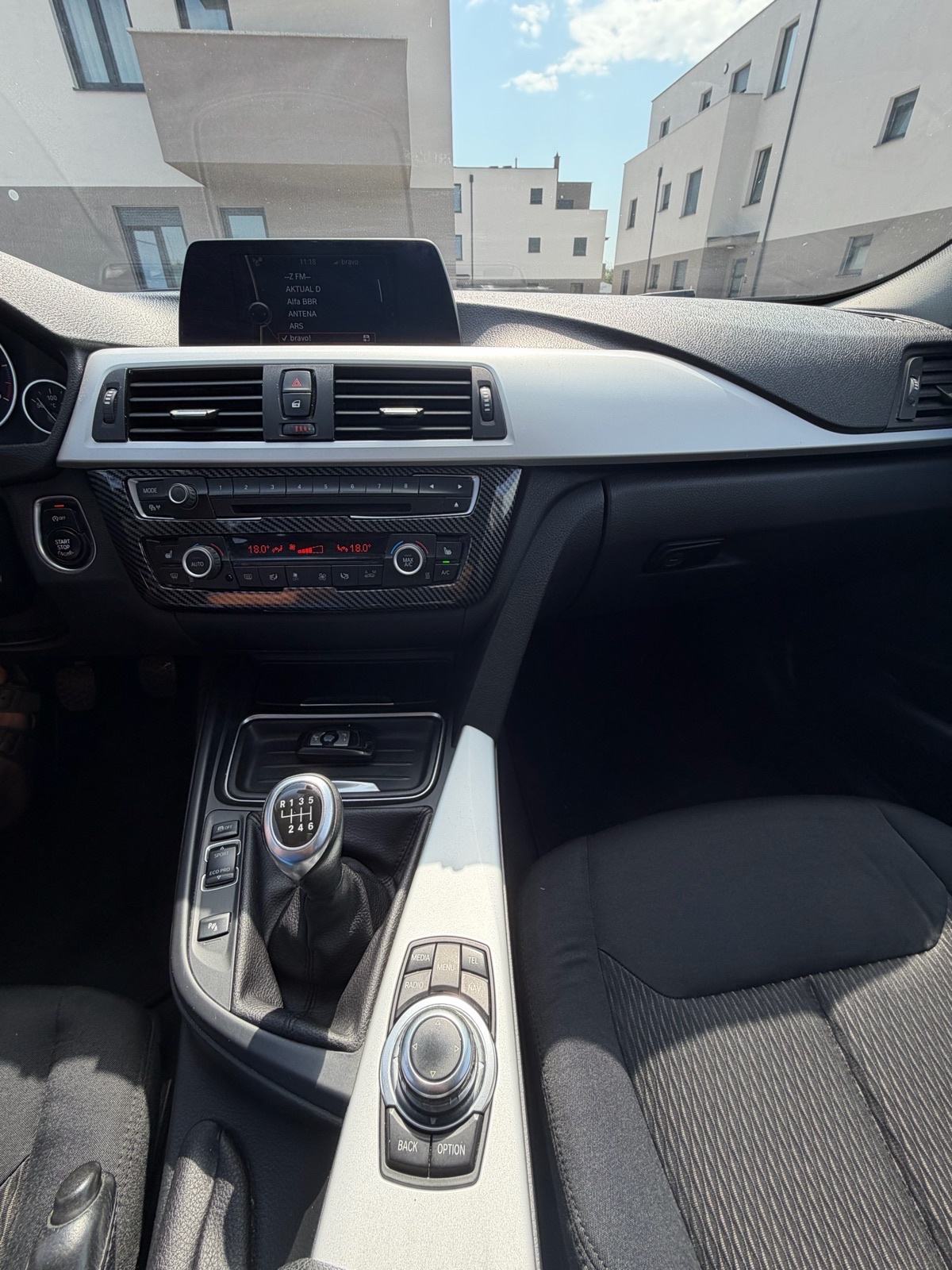 BMW serija 3 Touring 316d, fotografija 13