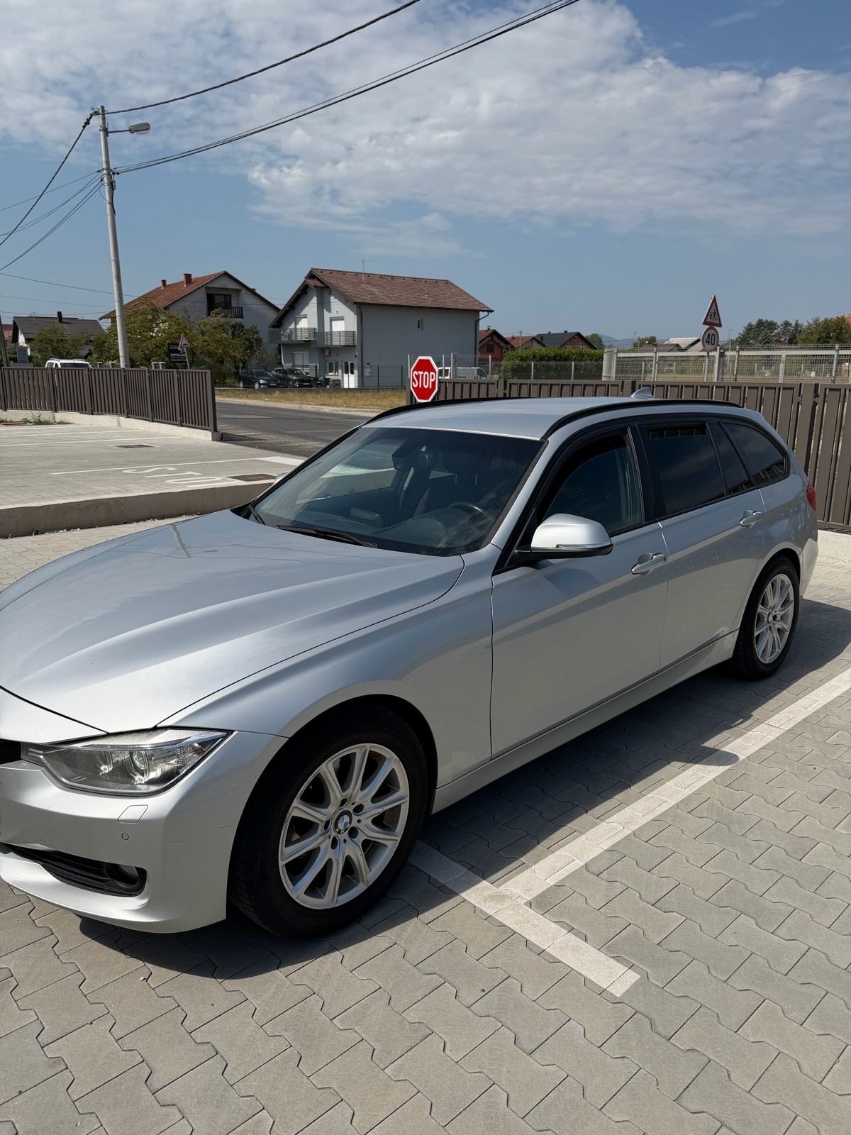BMW serija 3 Touring 316d, fotografija 14
