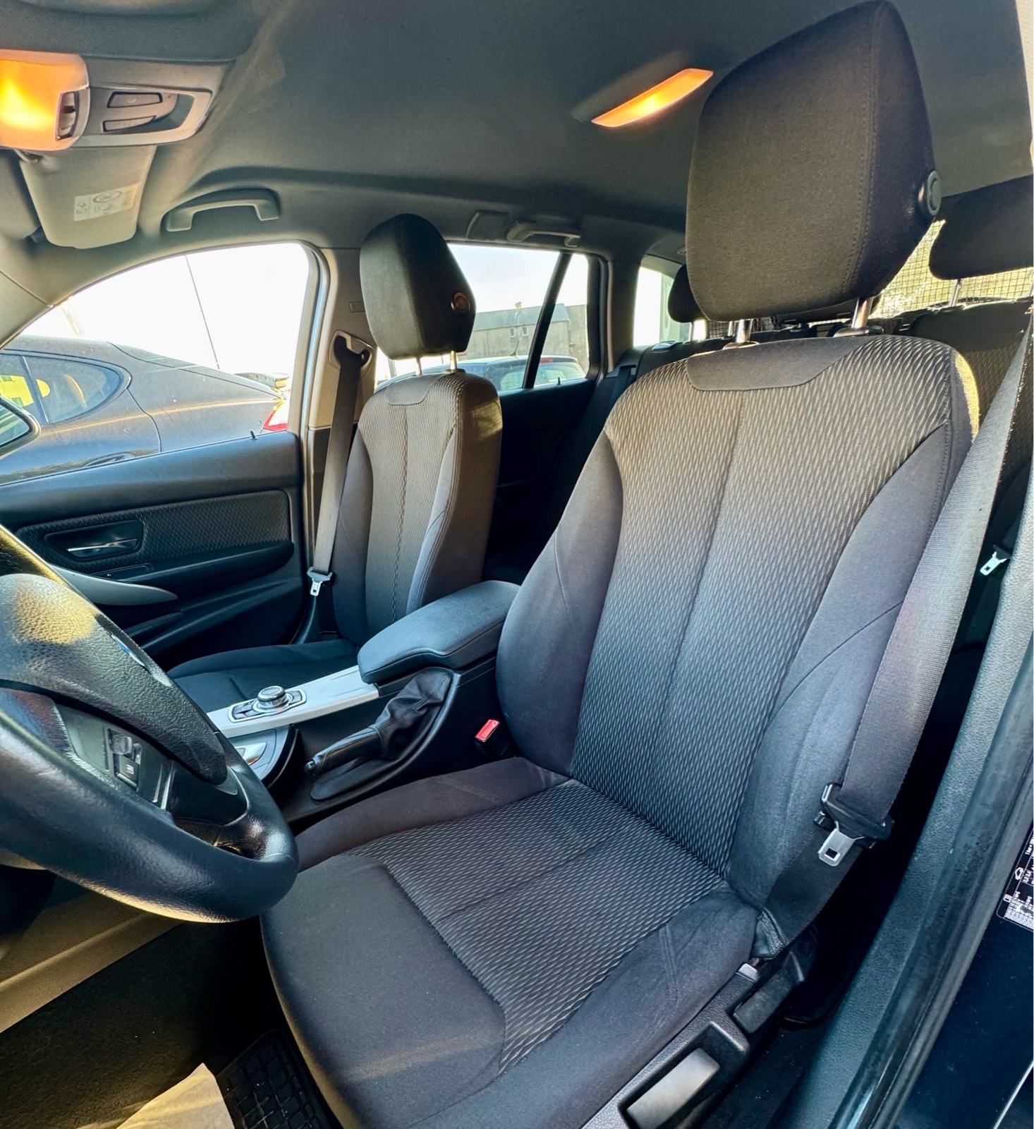 BMW serija 3 Touring 318d AUTOMATIK —2015.g—VELIKI SERVIS—NAVI—PDC—TOP, fotografija 20