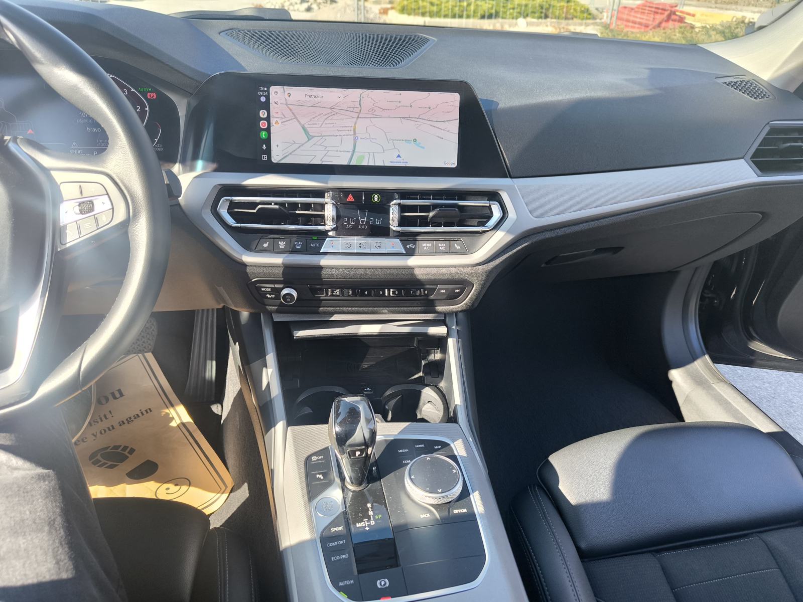BMW serija 3 Touring 318d automatik, fotografija 15