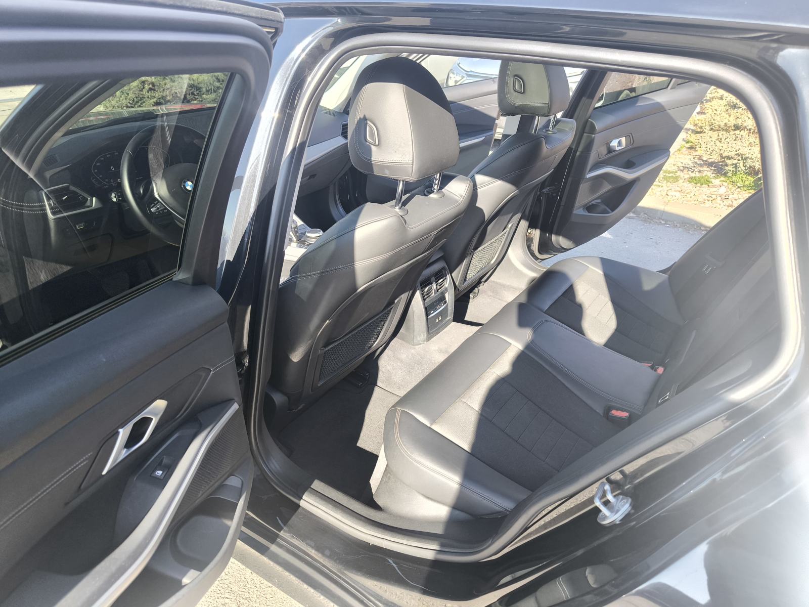 BMW serija 3 Touring 318d automatik, fotografija 9