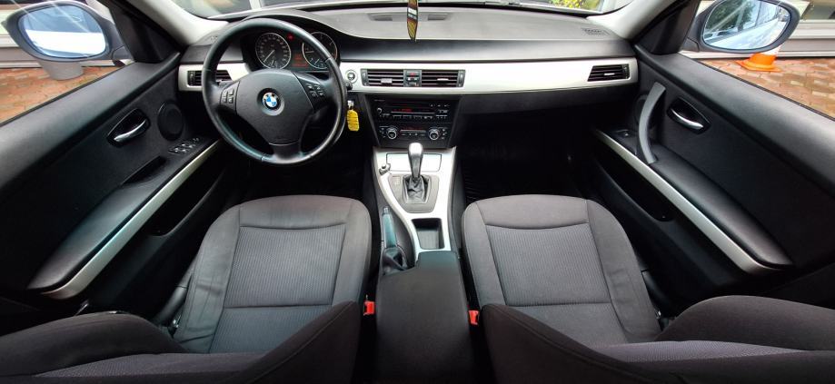 BMW 318d touring, AUT, AUT. DVOJNA KLIMA, LED, SENZORI, NA IME..., fotografija 20