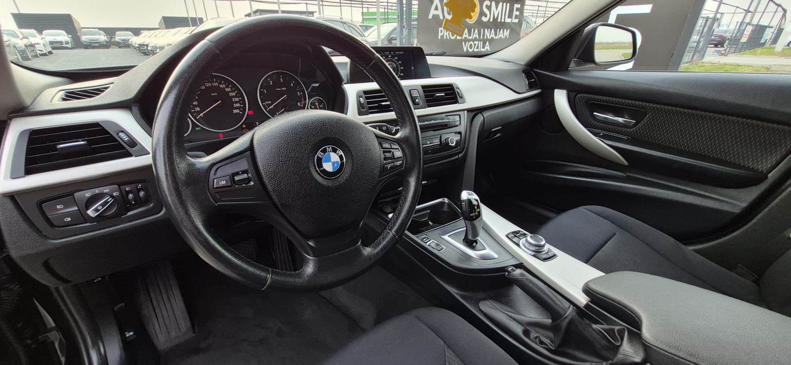 BMW 318D Touring, AUT, NAVI, TEMP, PDC, ALU FELGE..., fotografija 11