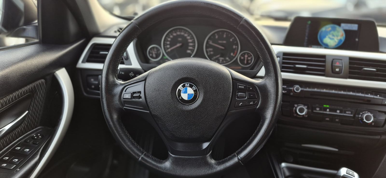 BMW 318D Touring, AUT, NAVI, TEMP, PDC, ALU FELGE..., fotografija 13