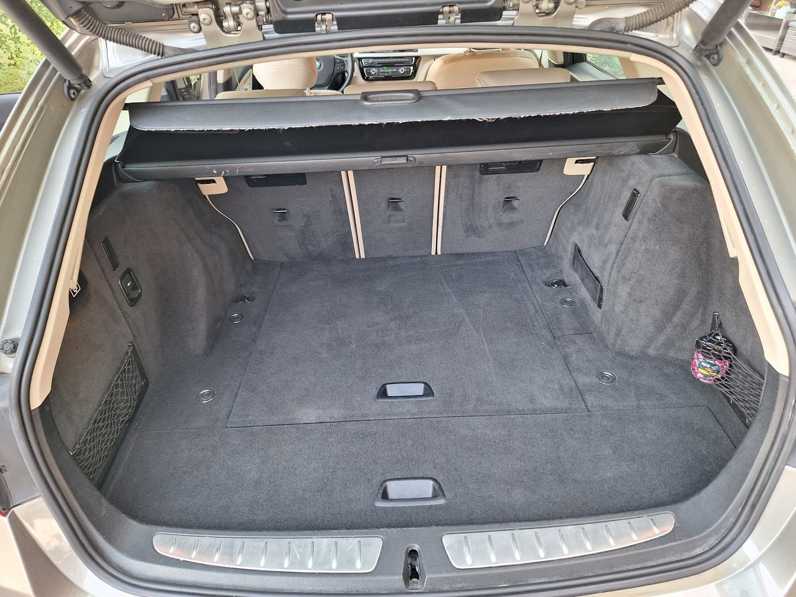 BMW serija 3 Touring 318d automatik, fotografija 14