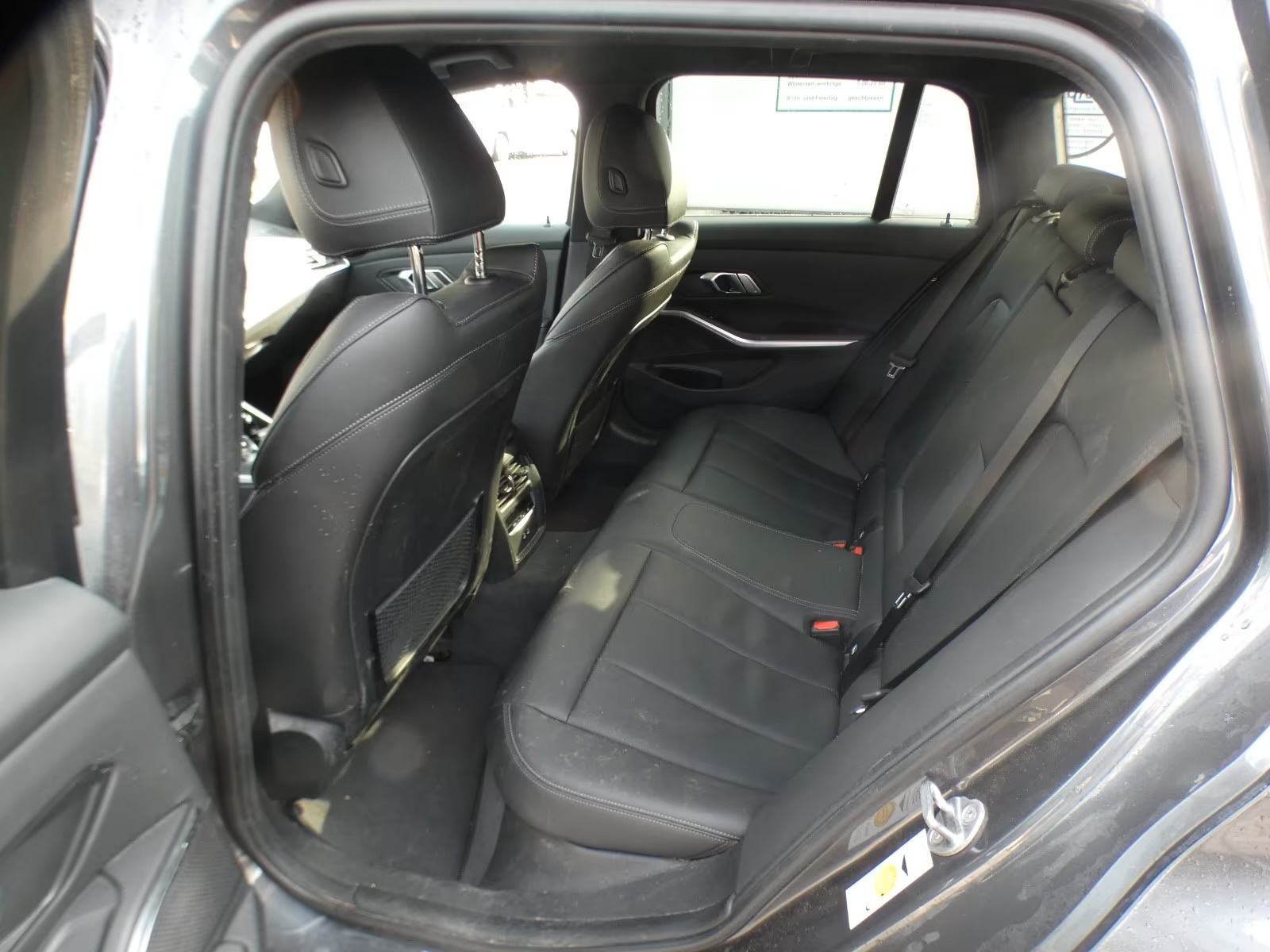 BMW serija 3 Touring 318d automatik, fotografija 9