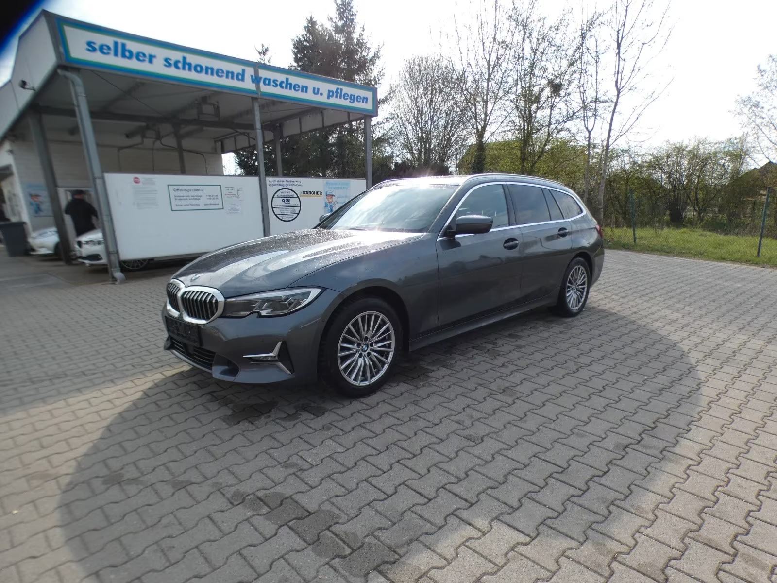 BMW serija 3 Touring 318d automatik, fotografija 11