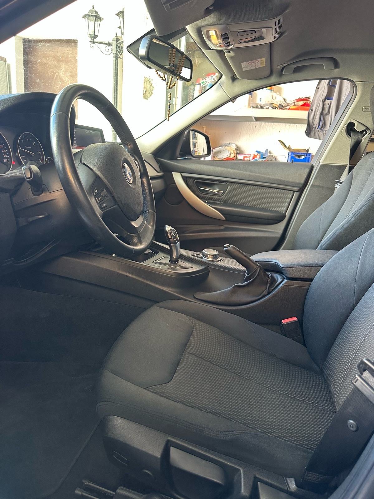BMW serija 3 Touring 318d automatik, fotografija 7