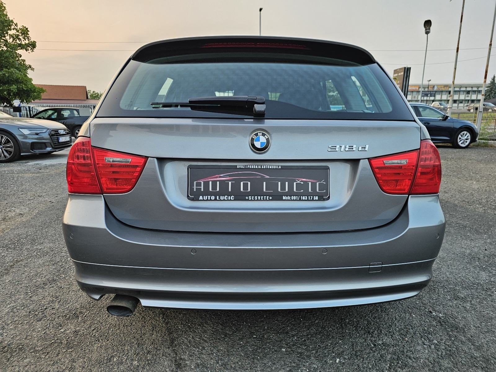 BMW serija 3 Touring 318d ***ODLIČNO-STANJE***6-BRZINA***REDIZAJN***, fotografija 6