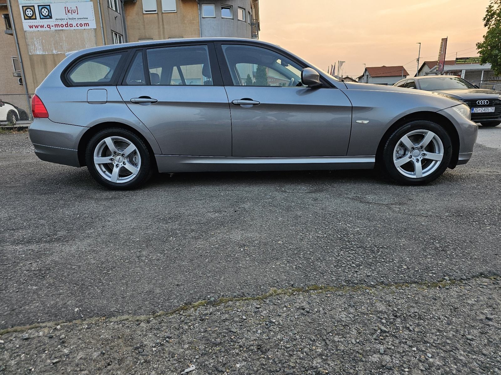 BMW serija 3 Touring 318d ***ODLIČNO-STANJE***6-BRZINA***REDIZAJN***, fotografija 4