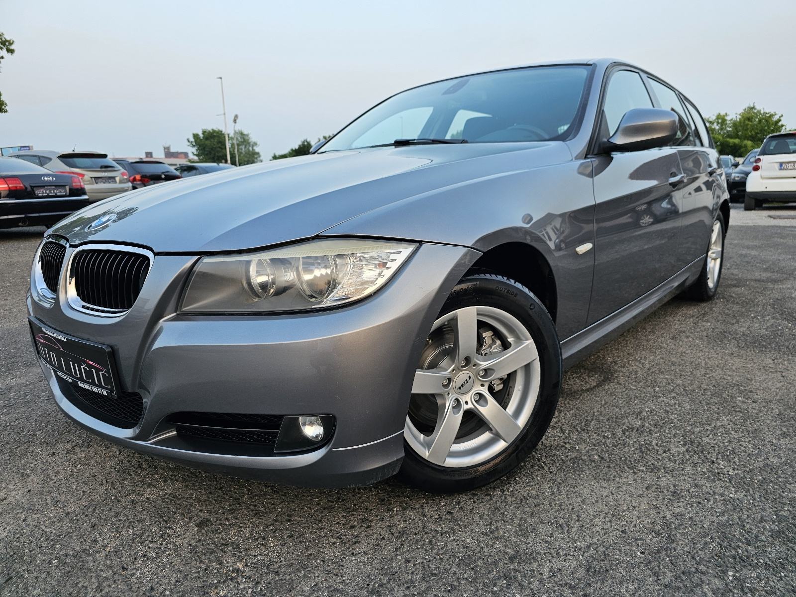 BMW serija 3 Touring 318d ***ODLIČNO-STANJE***6-BRZINA***REDIZAJN***, fotografija 20
