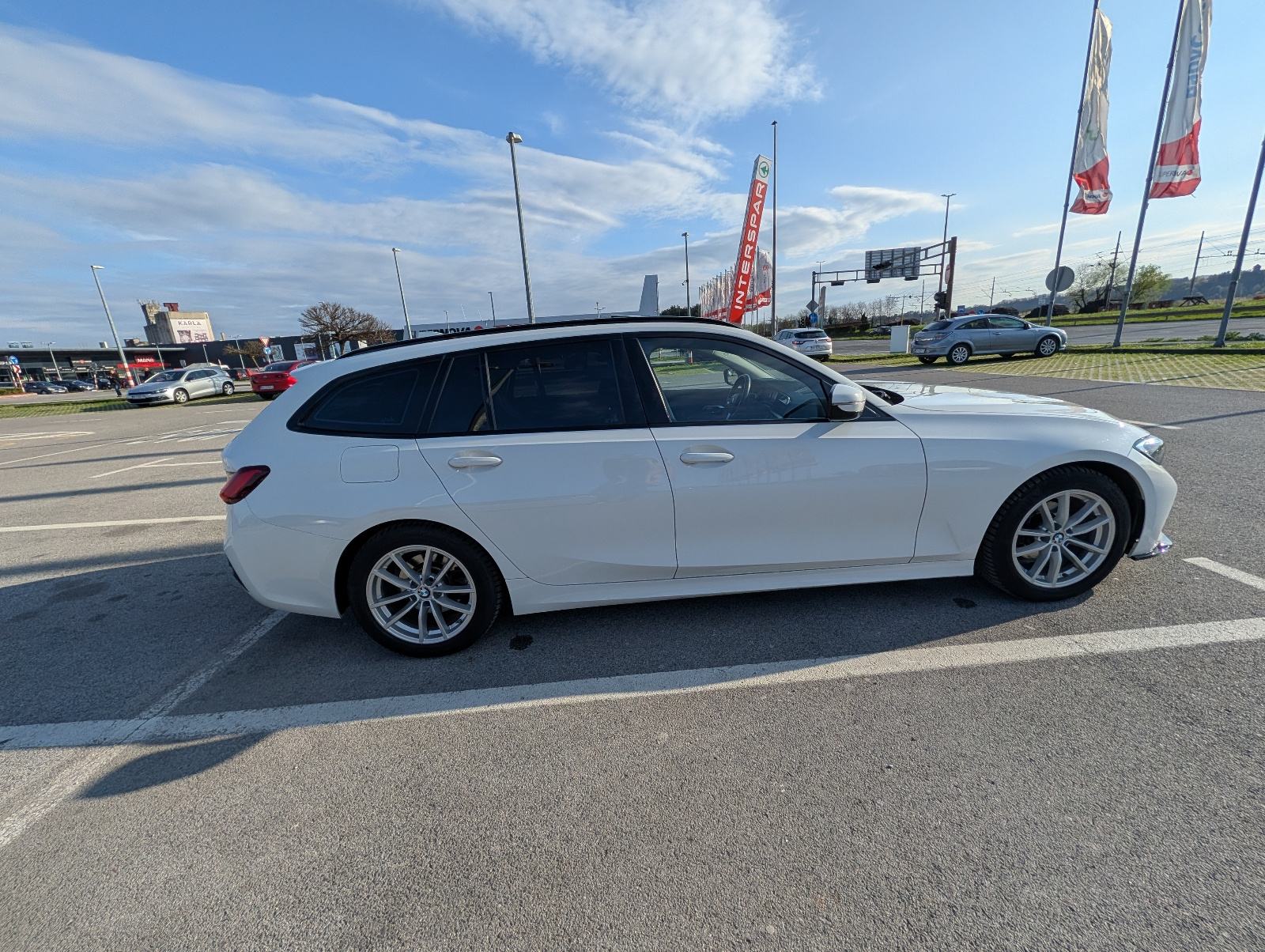 BMW serija 3 Touring 318d, pogled izvana - slika 3