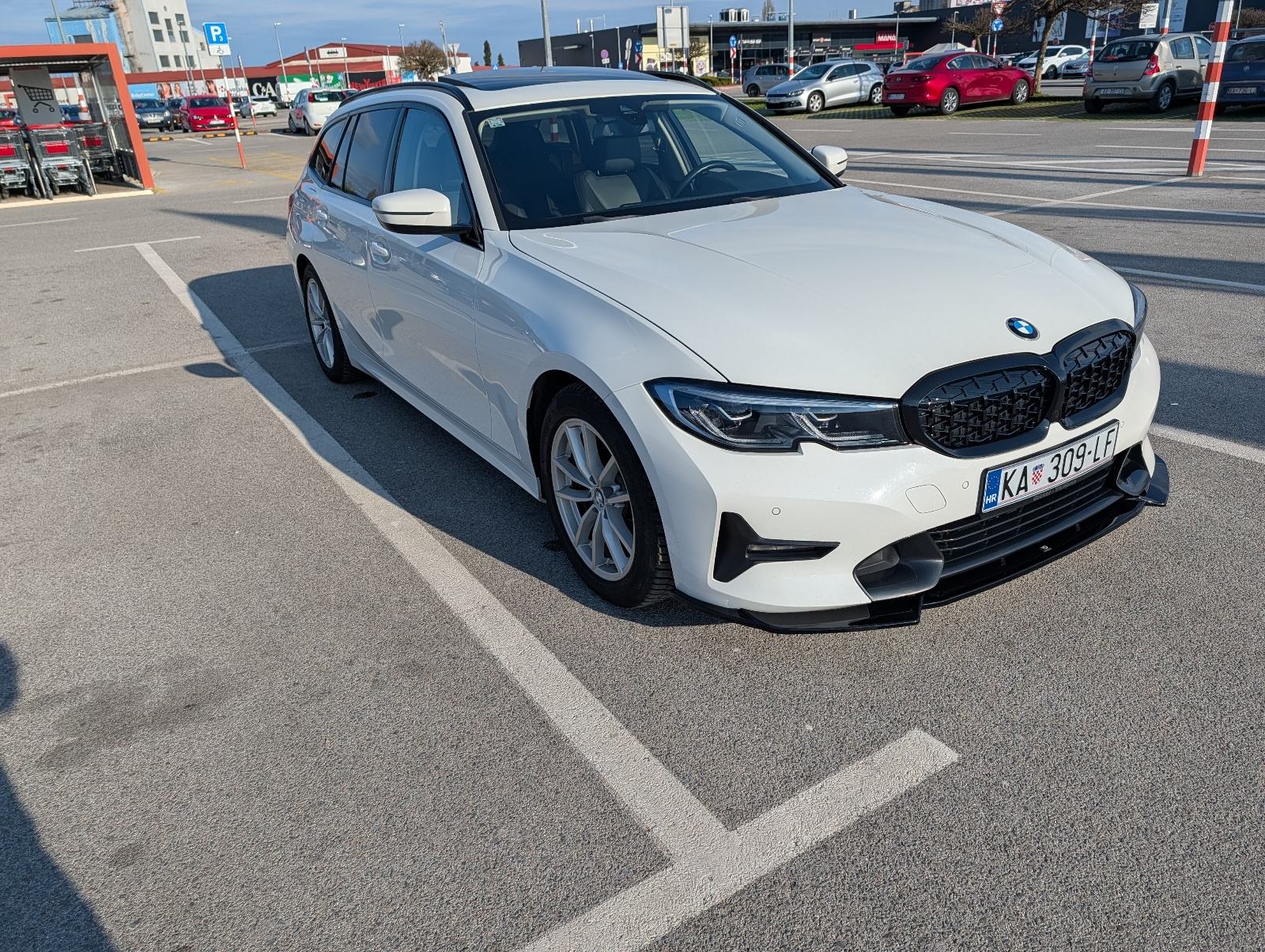 BMW serija 3 Touring 318d, pogled izvana - slika 1