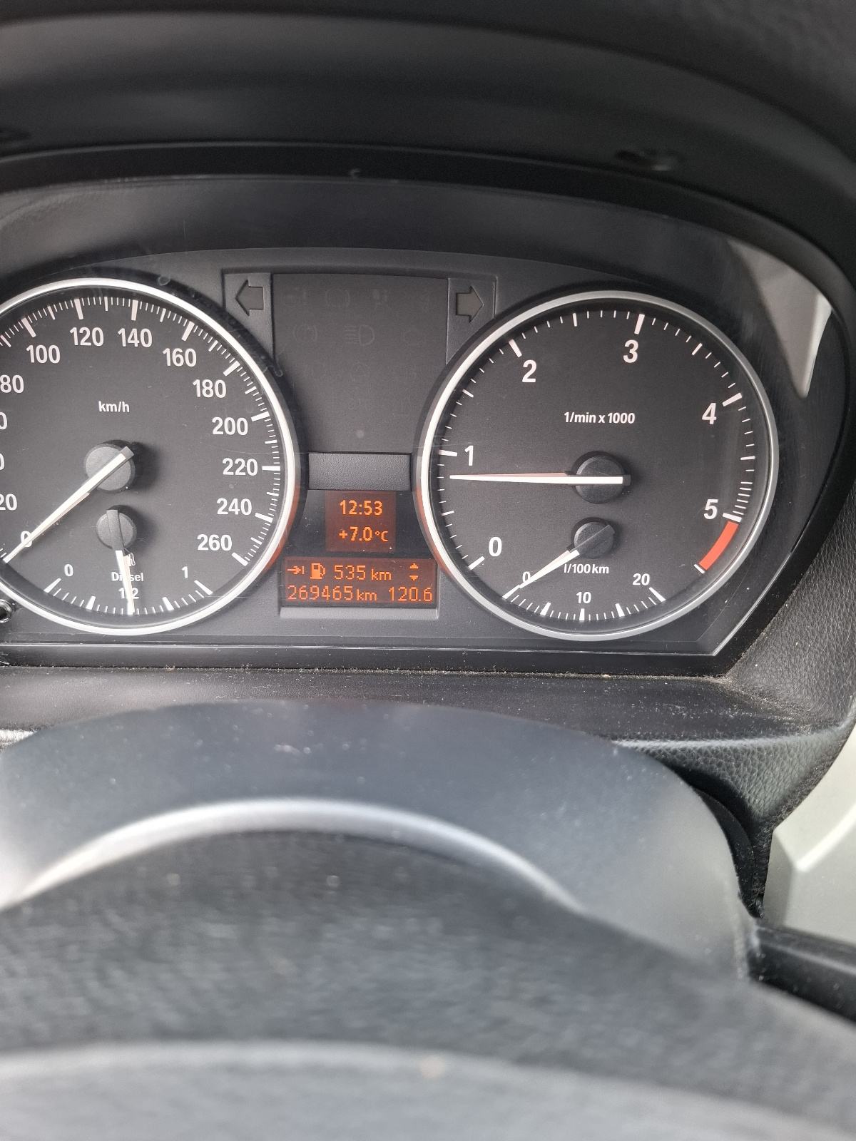 BMW serija 3 Touring 318d, fotografija 6