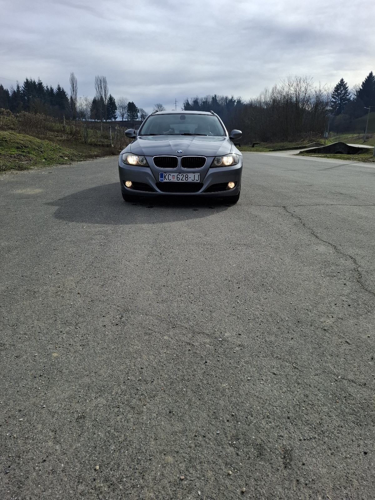BMW serija 3 Touring 318d, fotografija 7
