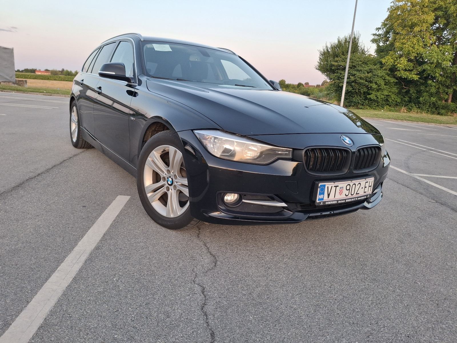 BMW serija 3 Touring 318d, fotografija 7