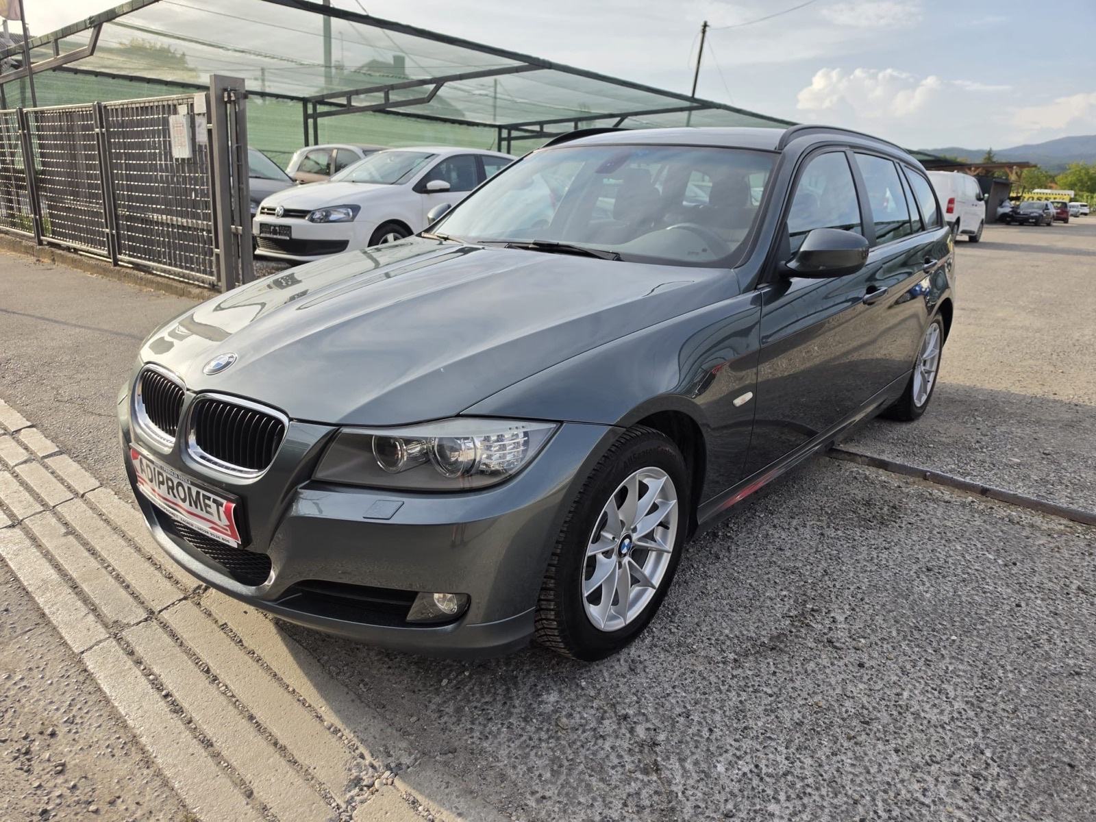 BMW serija 3 Touring 318d / REG 1 GOD / XENON !, fotografija 8