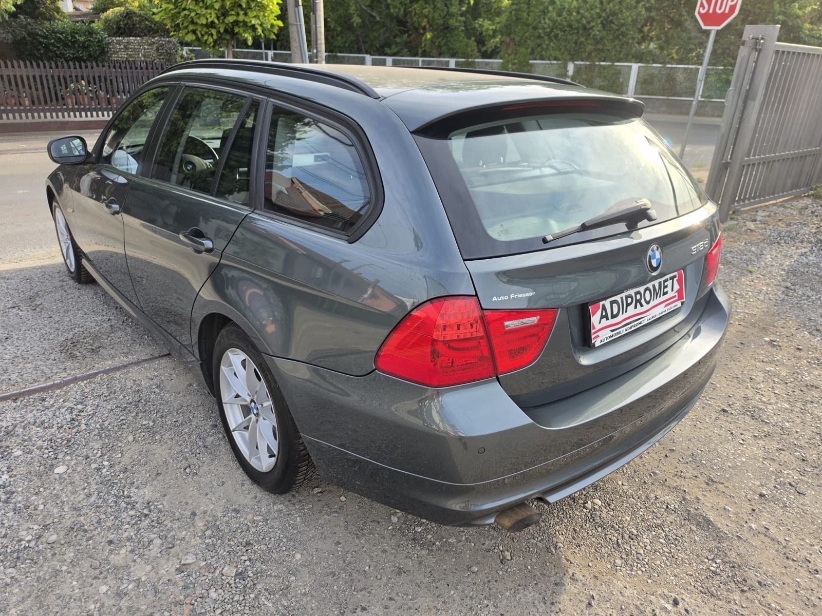 BMW serija 3 Touring 318d / REG 1 GOD / XENON !, fotografija 11