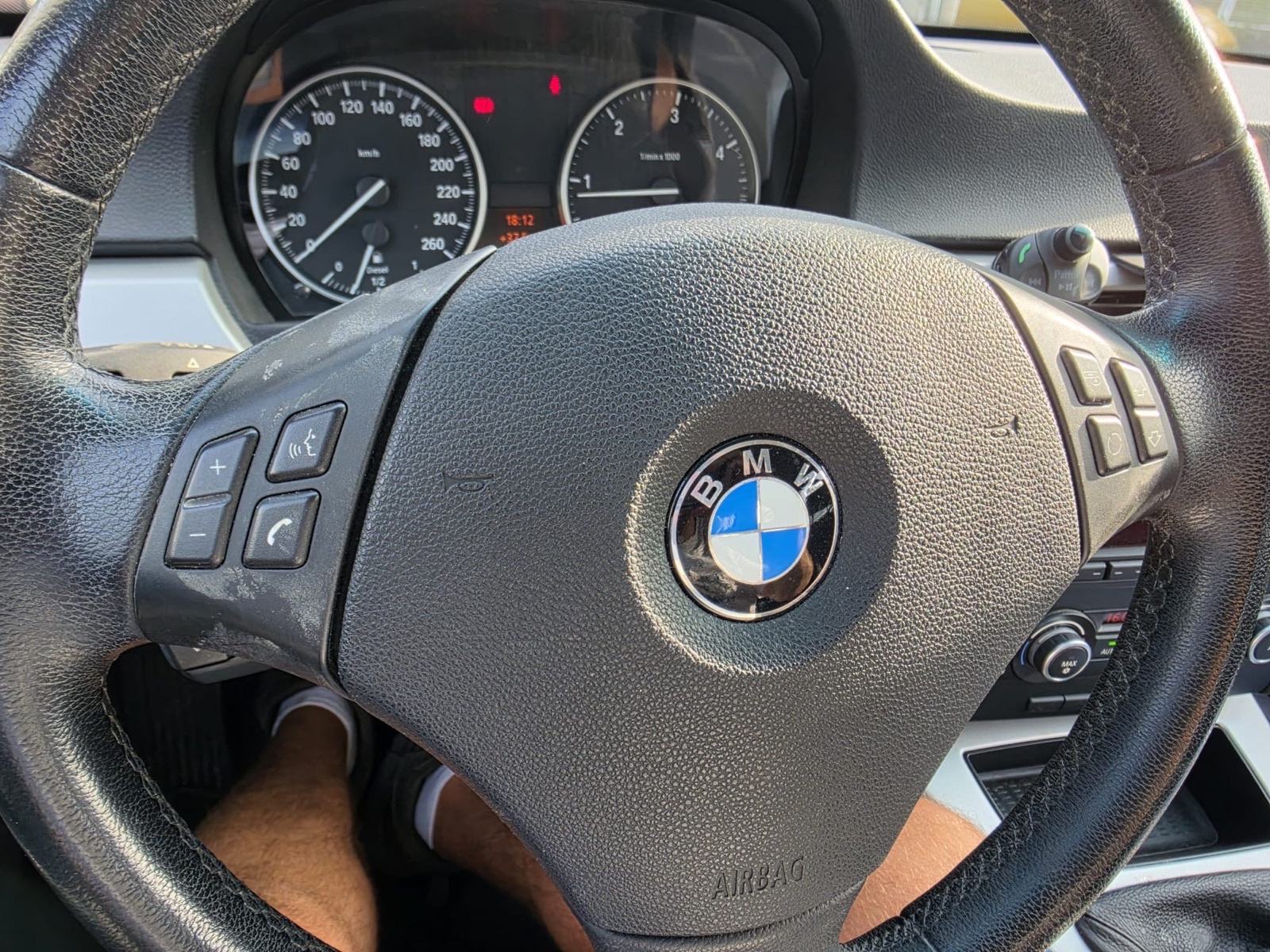 BMW serija 3 Touring 318d / REG 1 GOD / XENON !, fotografija 14