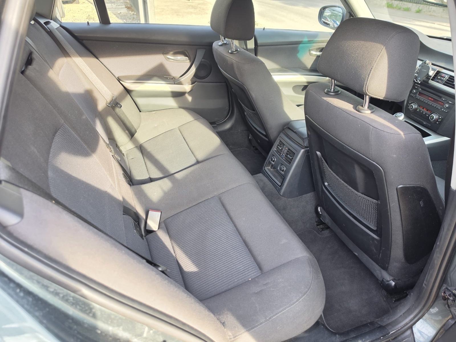 BMW serija 3 Touring 318d / REG 1 GOD / XENON !, fotografija 15
