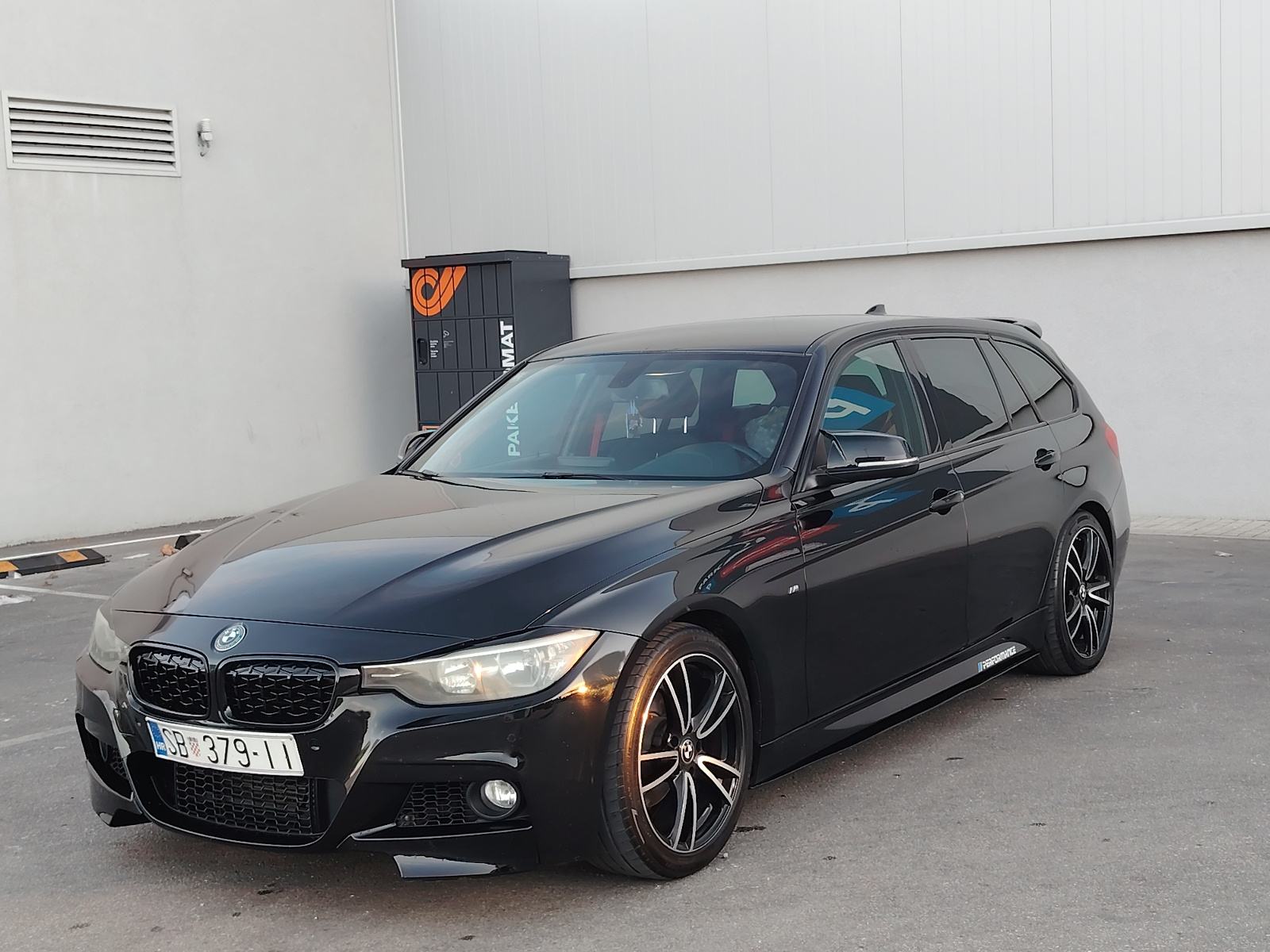 BMW serija 3 Touring 318d, fotografija 3