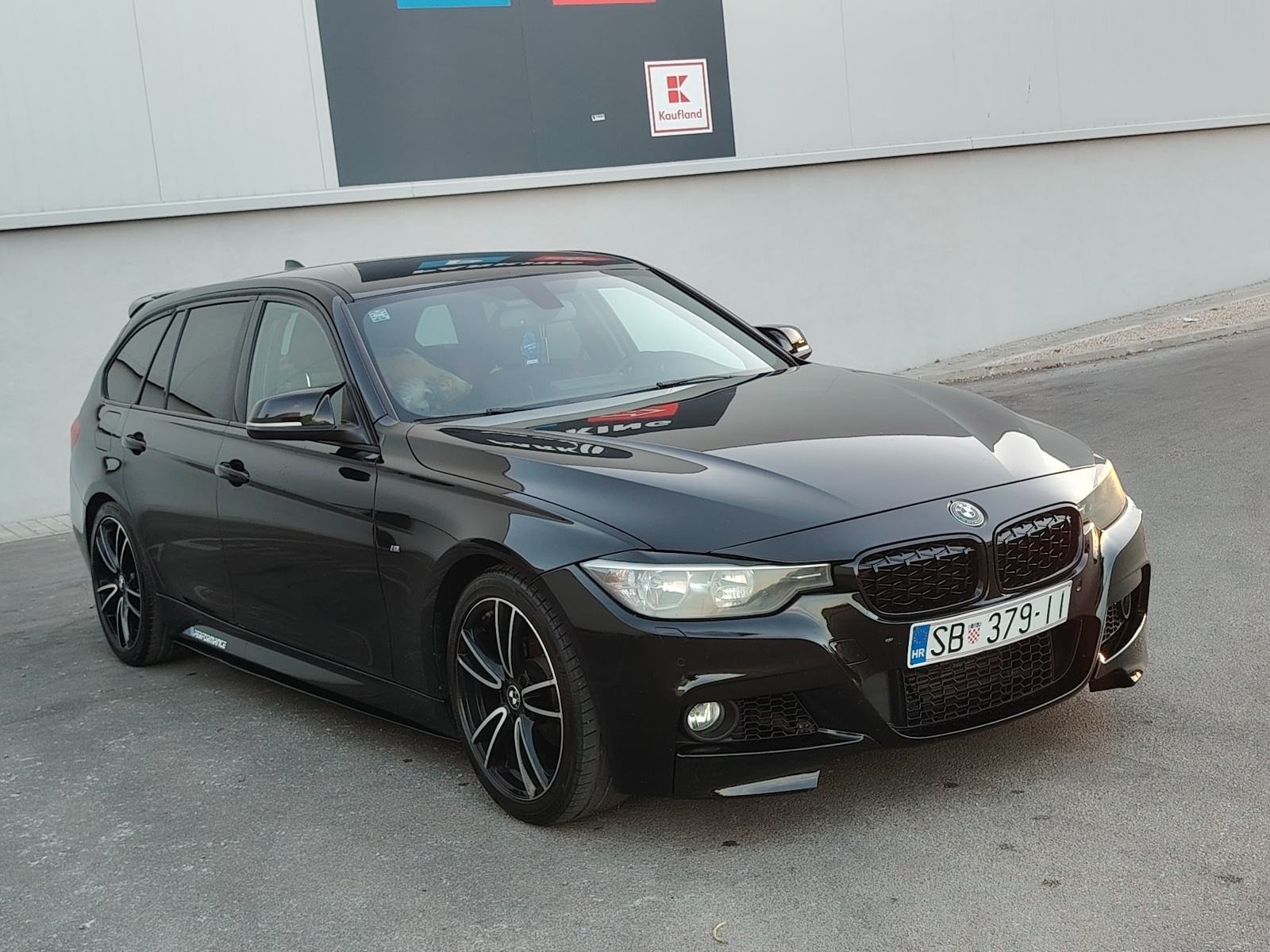 BMW serija 3 Touring 318d, fotografija 2