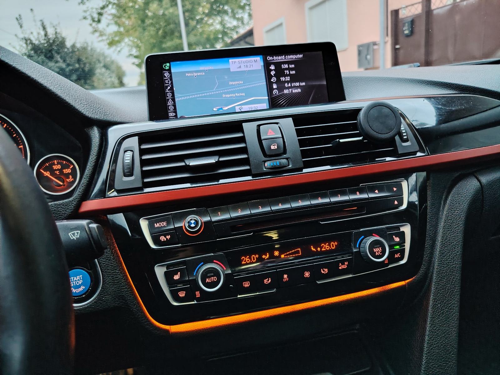 BMW serija 3 Touring 318d, fotografija 12