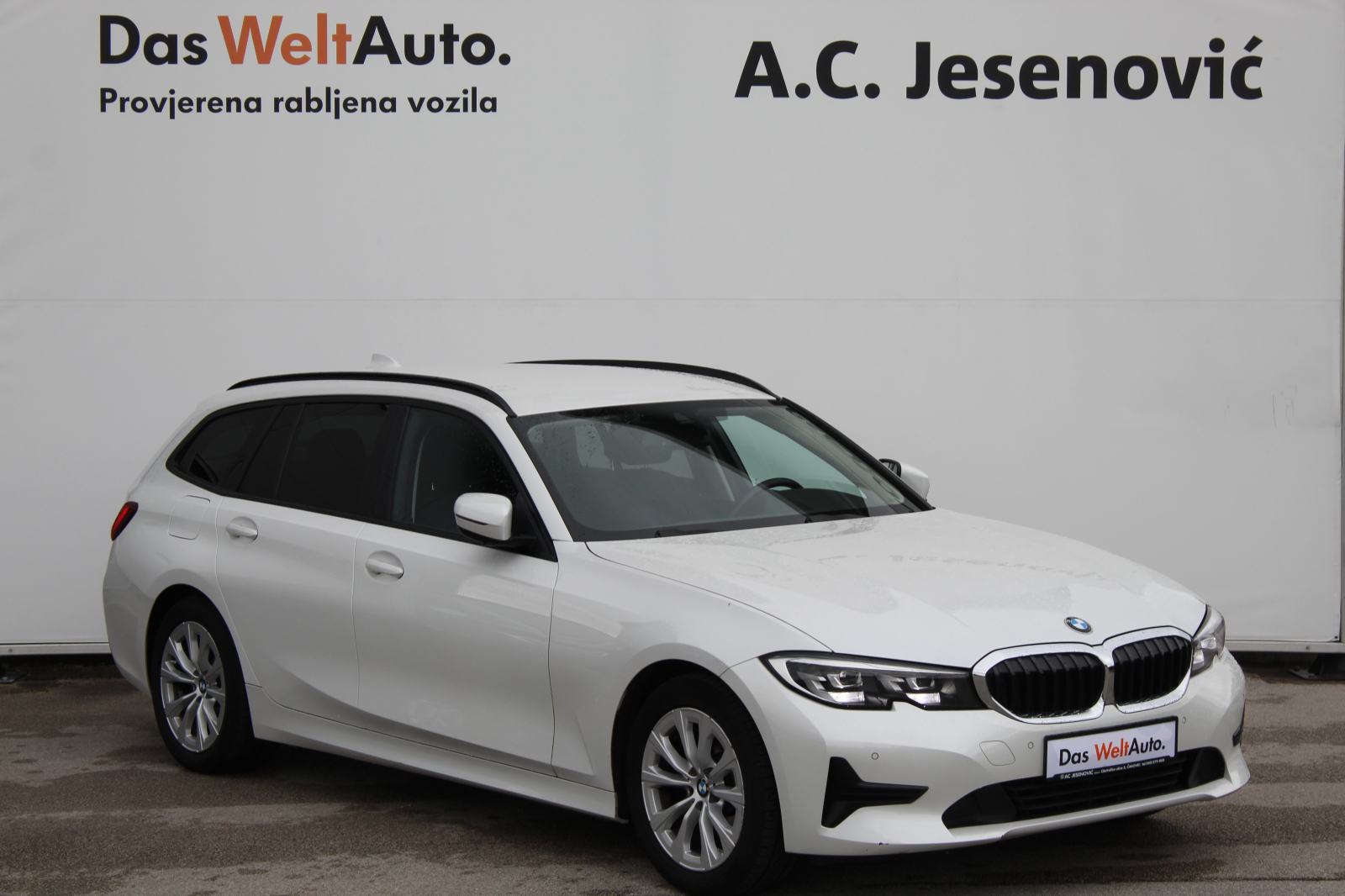 BMW serija 3 Touring 318d, fotografija 3
