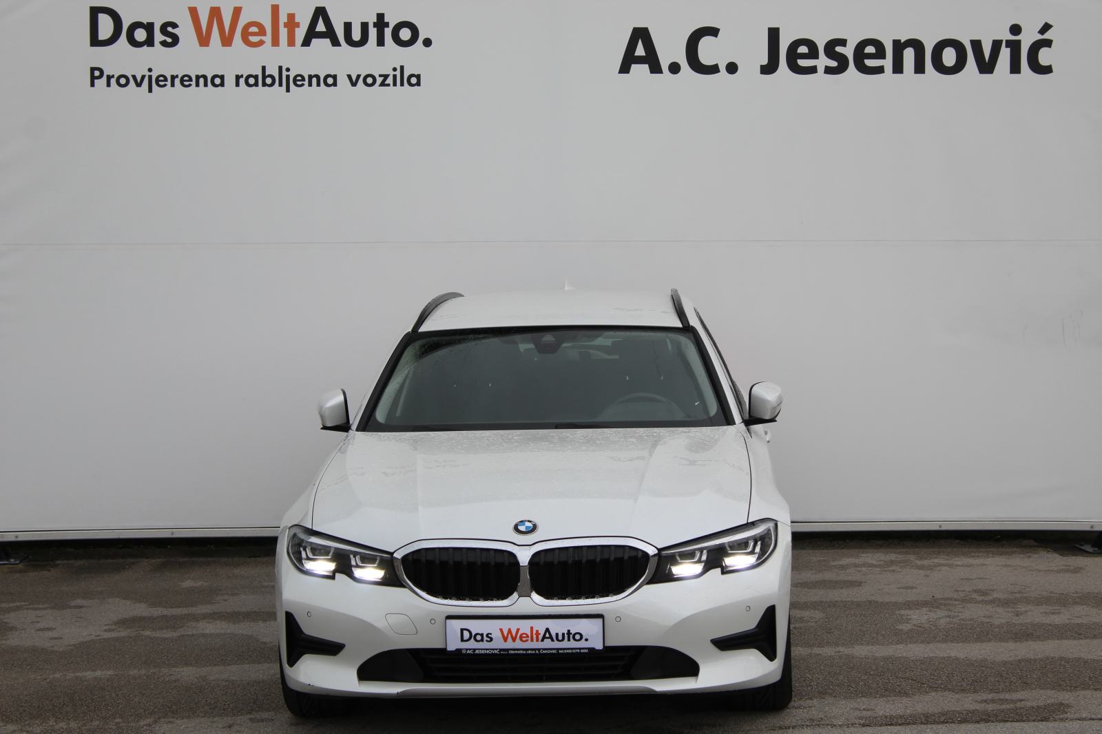 BMW serija 3 Touring 318d, fotografija 2