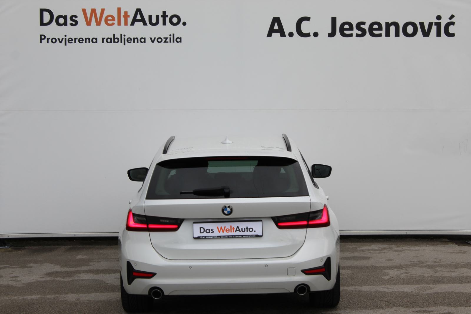 BMW serija 3 Touring 318d, fotografija 5