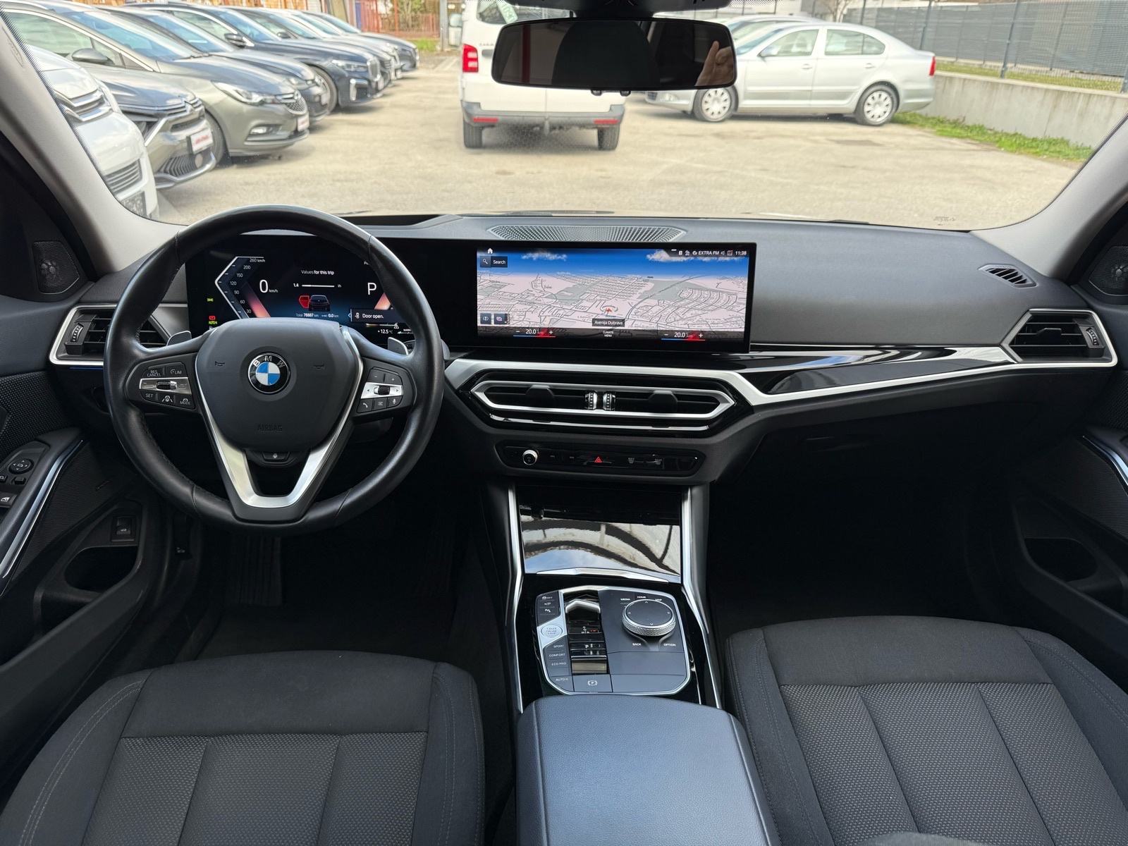 BMW serija 3 Touring 320d*AUTOMATIK*PANO*H&K*LASER*, fotografija 16