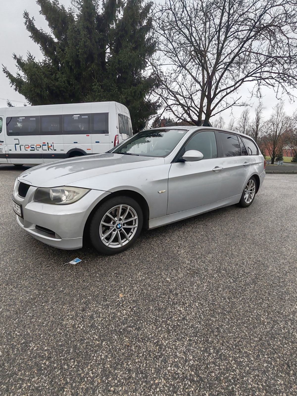 BMW serija 3 Touring 320d automatik, fotografija 2