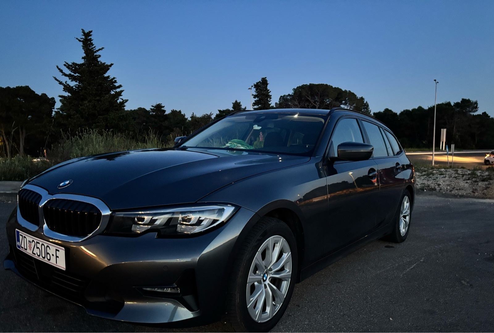 BMW serija 3 Touring 320d automatik, fotografija 3